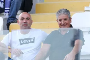 ΦΩΤΟΣ/Ο κόσμος στο ντέρμπι 