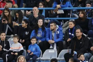 ΦΩΤΟΣ/Ο κόσμος στο ντέρμπι 