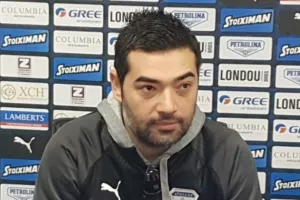 ΣΩΦΡΟΝΗΣ/ "Παίζουμε με την πλάτη στον τοίχο/50-50 με Ομόνοια"