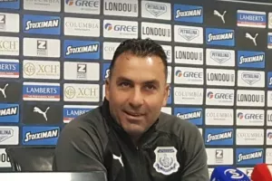ΣΩΦΡΟΝΗΣ/ "Παίζουμε με την πλάτη στον τοίχο/50-50 με Ομόνοια"