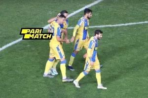 Καλή Χρονιά με ωραία μπάλα και 4άρα! (φώτος)