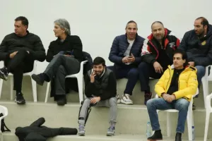 Ανατροπάρα... στο ντεμπούτο του Γιαπάνη! (φώτος)
