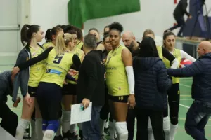 Ανατροπάρα... στο ντεμπούτο του Γιαπάνη! (φώτος)