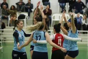 Ανατροπάρα... στο ντεμπούτο του Γιαπάνη! (φώτος)