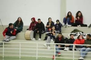 Ανατροπάρα... στο ντεμπούτο του Γιαπάνη! (φώτος)