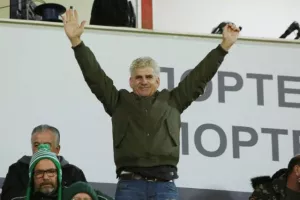 Η ΑΠΟΦΑΣΙΣΜΕΝΗ Ομόνοια... "ΠΡΟΚΡΙΣΗ" απ' το μισάωρο!  (Φώτος)