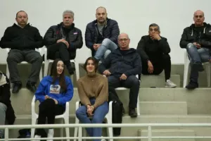 Ανατροπάρα... στο ντεμπούτο του Γιαπάνη! (φώτος)