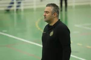 Ανατροπάρα... στο ντεμπούτο του Γιαπάνη! (φώτος)