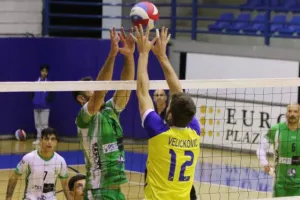 Εύκολο 3-0 το ΑΠΟΕΛ (φώτος)