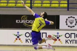 Εύκολο 3-0 το ΑΠΟΕΛ (φώτος)