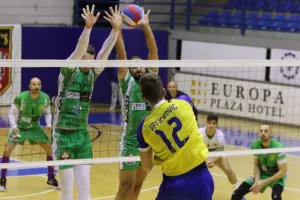 Εύκολο 3-0 το ΑΠΟΕΛ (φώτος)