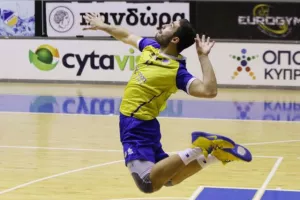 Εύκολο 3-0 το ΑΠΟΕΛ (φώτος)