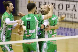 Εύκολο 3-0 το ΑΠΟΕΛ (φώτος)