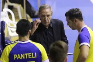 Εύκολο 3-0 το ΑΠΟΕΛ (φώτος)