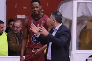 Συνεχίζει αήττητος ο Κεραυνός (φώτος)