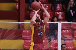 Συνεχίζει αήττητος ο Κεραυνός (φώτος)