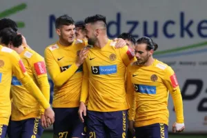Πεντάρα… πρόκρισης η ΑΕΛ! (φώτος)