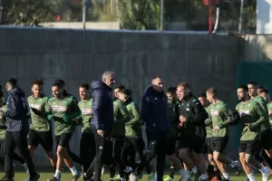 Όλοι μέσα για ΠΑΟΚ, «πρώτη» για Καρλίτος