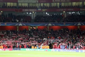 Με 6000 κόσμο στο Λονδίνο ο Ολυμπιακός