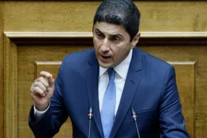 Αυγενάκης: Ποια η εξήγηση που έδωσε για την αντικατάσταση των μελών της ΕΕΑ