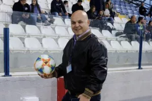 ΚΕΡΝΑΕΙ ο Χαμπουλλάς