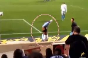 ΕΔΩ κατέληξε η φανέλα του Μπένσοπ (φώτο)