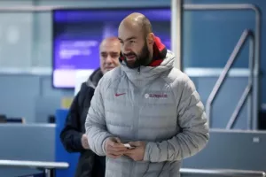 Ολυμπιακός: Εικόνες από την αναχώρηση για Ρωσία (φώτος)