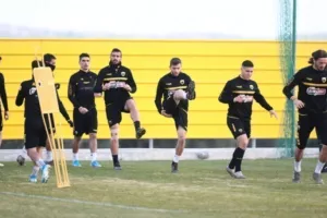 Προπόνηση με θέματα για Καρέρα