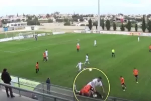 ΠΑΡΑΠΟΝΑ Αγίας Νάπας/Οι φάσεις που διαμαρτύρεται (ΒΙΝΤΕΟ)