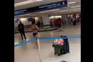 Συνελήφθη επειδή έκανε strip tease στο αεροδρόμιο