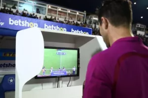 Θα βαθμολογούνται οι διαιτητές VAR