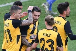Μέσα ο Βράνιες για ΑΕΛ, πρόβλημα με Χουλτ