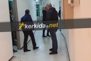 Στ' αποδυτήρια ο Νίκος Κίρζης...