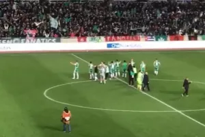 ΒΙΝΤΕΟ: Ξέσπασμα και αποθέωση μετά την λήξη!
