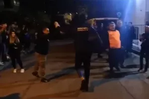 ANO/Αποχώρησε με δεμένο πόδι, "πήρε" τα μπράβο των οπαδών! (βίντεο)