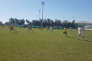 Γαλαζοκίτρινο το ντέρμπι Κ16