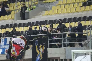 ΣΟΒΑΡΑ επεισόδια με χούλιγκανς στην Πάφο