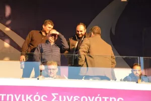163 ΦΩΤΟΣ/Ο κόσμος της Ανόρθωσης