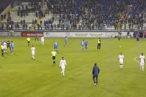 Τριάρα με ΤΖΙΜΗ και τώρα ΑΠΟΕΛ! (φώτος)