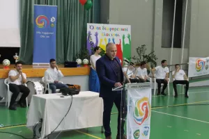 Απόλλων - ΑΕΛ: Αγκαλιασμένοι στο Λύκειο Πολεμιδιών (φώτος)