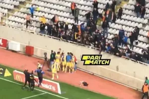 (ΒΙΝΤΕΟ/ΦΩΤΟΣ) Ξέσπασμα μπροστά στη Νότια στο 2ο του Τάμαρι!