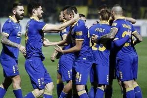 ΔΙΠΛΟ στο "Κλεάνθης Βικελίδης" με άμυνα... μπετόν η ΑΕΚ! 