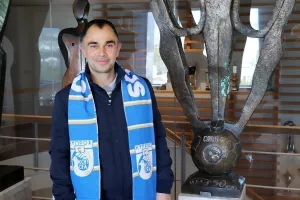 Παρουσιάζει Βάλεμ 