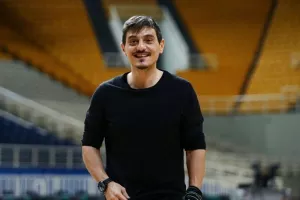 «Ελληνικό κράτος vs Κράτος Ολυμπιακός σημειώσατε 2»