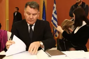 Εξαλλη η πρόεδρος διέκοψε λόγω Κούγια: «Τα έχω δει όλα!»