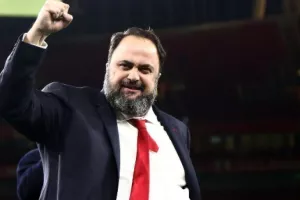 Μαρινάκης: «Οριο μας ο ουρανός» -Πριμ 500.000 ευρώ