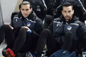 Έπεσαν έξω (Γουίλερ/Γιάκολις)