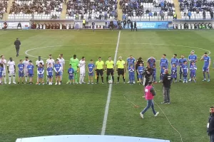 Τριάρα με ΤΖΙΜΗ και τώρα ΑΠΟΕΛ! (φώτος)