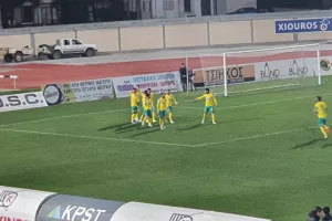 ΧΡΥΣΟ τρίποντο με Βαρέλα και ανατροπή στο 90'!! (φώτος)