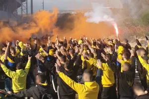 Θύρα 3/Μπράβο